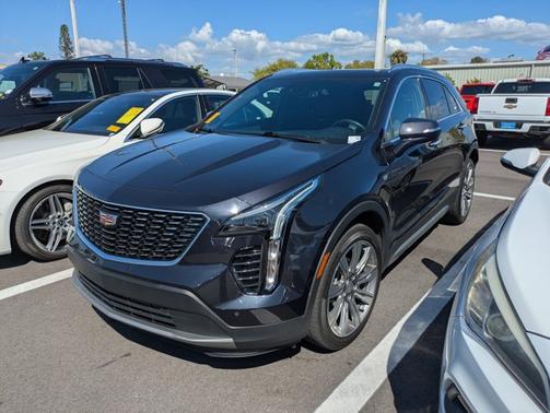 2023 Cadillac XT4 Premium Luxury