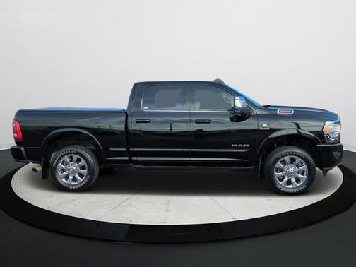 2023 RAM 2500 Limited Crew Cab 4x4 6'4' Box