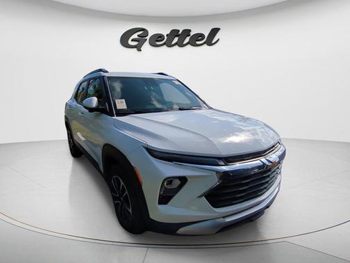 Summit White 2025 Chevrolet Trailblazer LT
