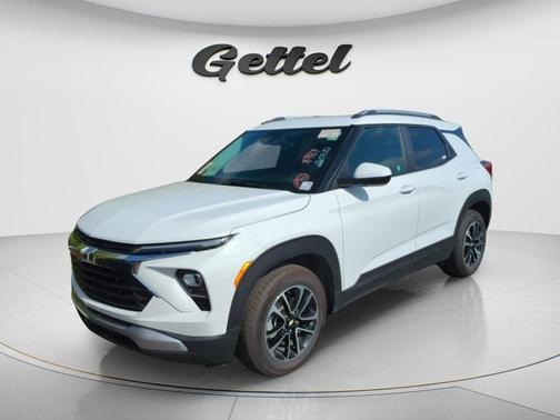 Summit White 2025 Chevrolet Trailblazer LT