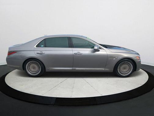 2022 Genesis G90 5.0 Ultimate