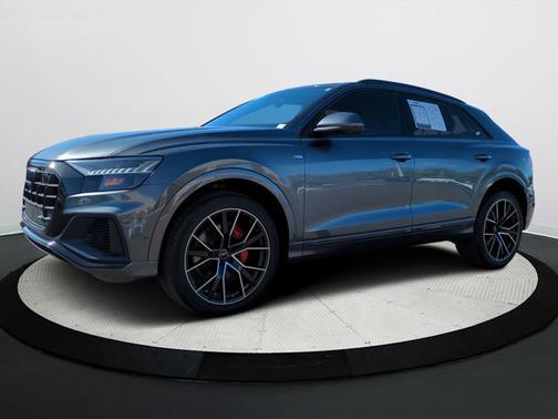 2023 Audi Q8 55 Premium Plus