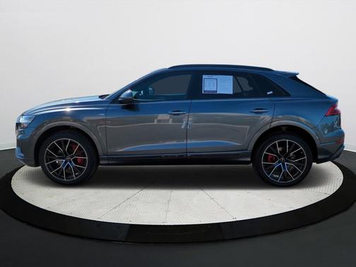 2023 Audi Q8 55 Premium Plus