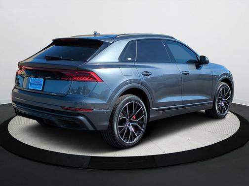 2023 Audi Q8 55 Premium Plus