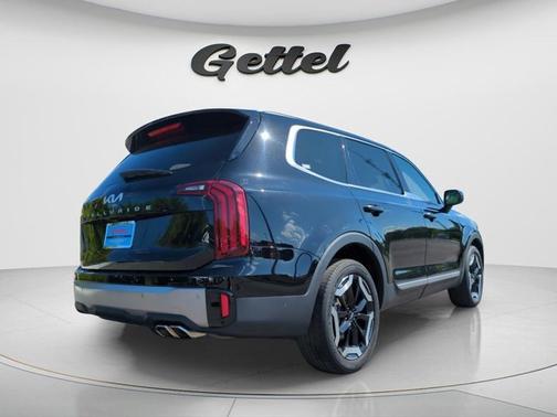 Ebony Black 2025 Kia Telluride S
