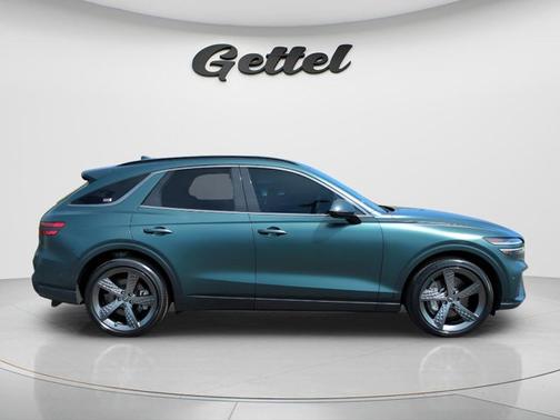 Brunswick Green 2024 Genesis GV70 2.5T AWD