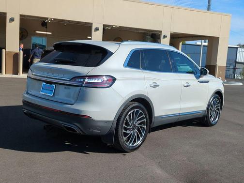 2020 Lincoln Nautilus Reserve