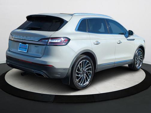 2020 Lincoln Nautilus Reserve