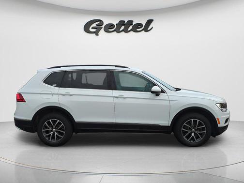 Pure White 2018 Volkswagen Tiguan 2.0T SE