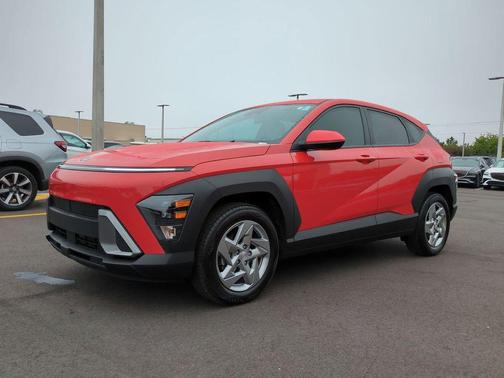 2025 Hyundai KONA SE
