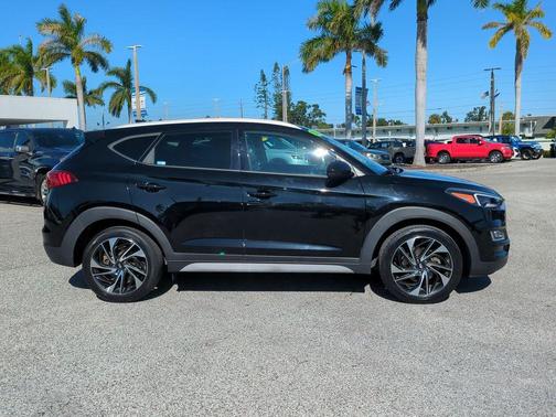 2020 Hyundai TUCSON Sport