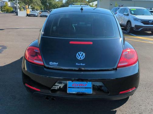 2016 Volkswagen Beetle 1.8T Wolfsburg Edition w/PZEV