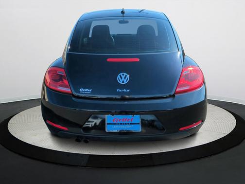 2016 Volkswagen Beetle 1.8T Wolfsburg Edition w/PZEV