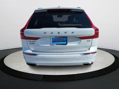 2021 Volvo XC60 T5 Inscription