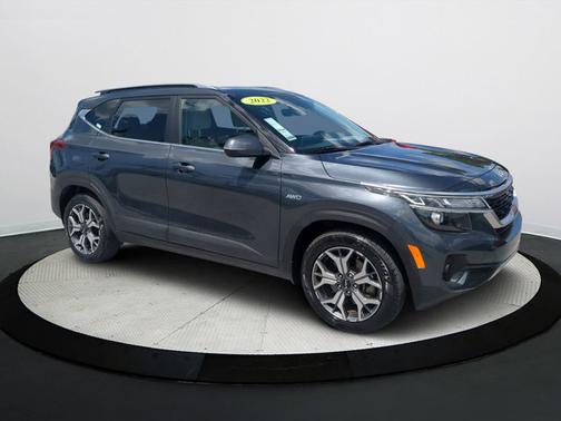 2022 Kia Seltos EX