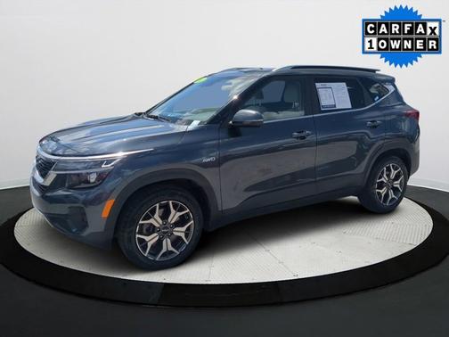 2022 Kia Seltos EX