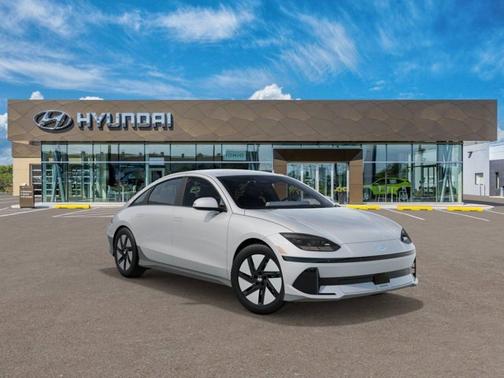 2025 Hyundai IONIQ 6 SE