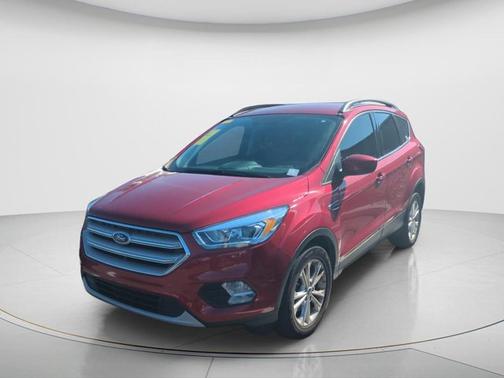 RUBY RED METALLIC TINTED CC 2019 Ford Escape SEL