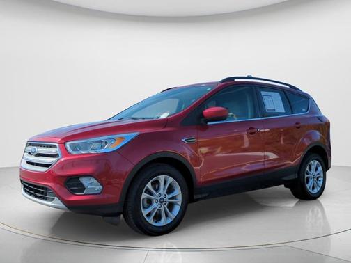 RUBY RED METALLIC TINTED CC 2019 Ford Escape SEL