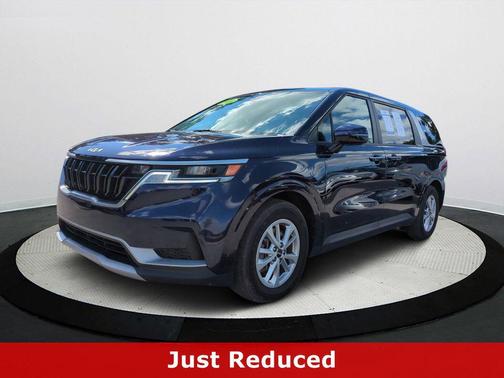 2024 Kia Carnival LX