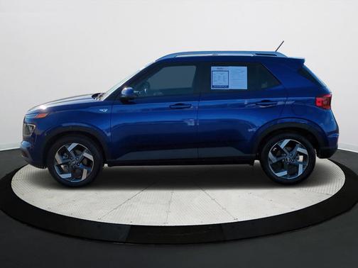 2023 Hyundai VENUE SEL