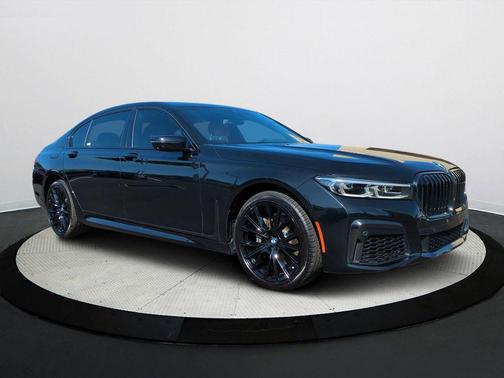 2020 BMW 740 740i