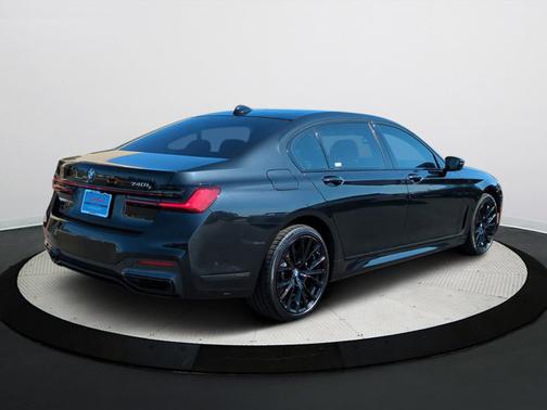 2020 BMW 740 740i