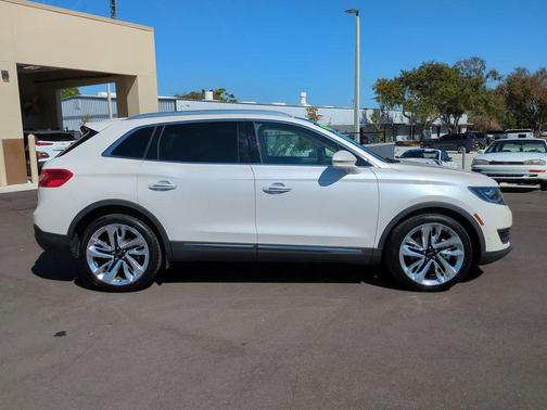 2017 Lincoln MKX Reserve
