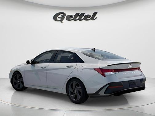 2026 Hyundai ELANTRA HEV SEL Sport