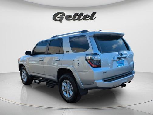 2022 Toyota 4Runner SR5