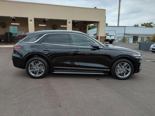 2025 Genesis GV70 2.5T AWD