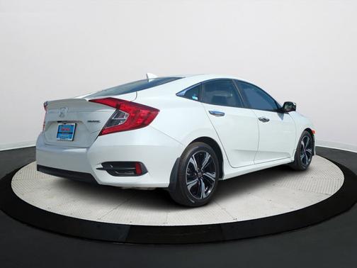 2018 Honda Civic Touring