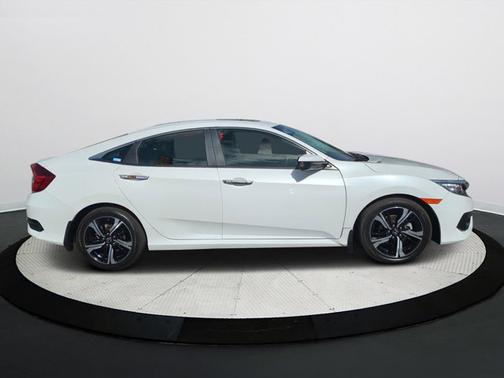 2018 Honda Civic Touring