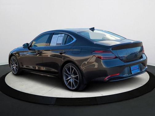 2023 Genesis G70 2.0T RWD