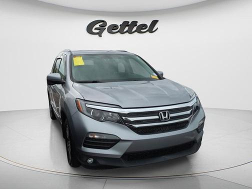 Lunar Silver Metallic 2017 Honda Pilot EX-L