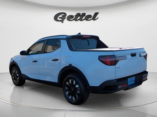 2025 Hyundai SANTA CRUZ SEL Activity