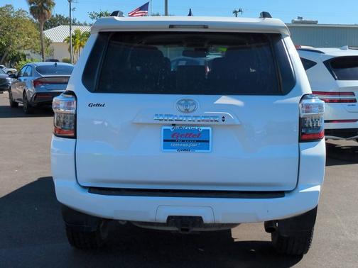 2021 Toyota 4Runner SR5