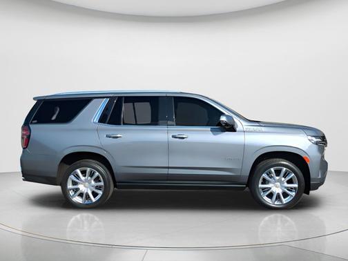 2022 Chevrolet Tahoe 4WD High Country