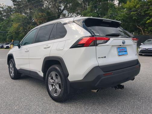 2024 Toyota RAV4 Hybrid LE