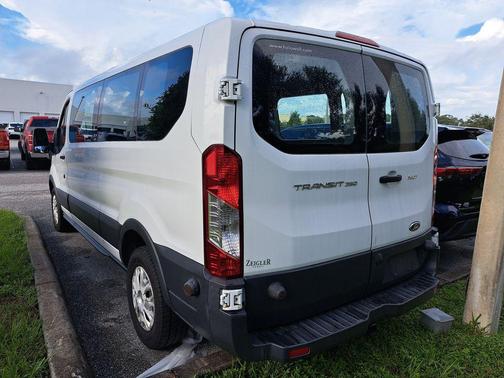 2017 Ford Transit-350 XLT