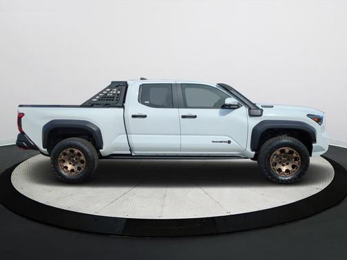 2025 Toyota Tacoma Hybrid Trailhunter