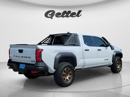 2025 Toyota Tacoma Hybrid Trailhunter