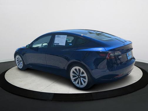2022 Tesla Model 3 Standard Range