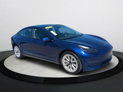 2022 Tesla Model 3 Standard Range