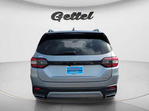 2024 Honda Pilot Touring 8-Passenger