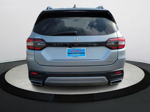 2024 Honda Pilot Touring 8-Passenger