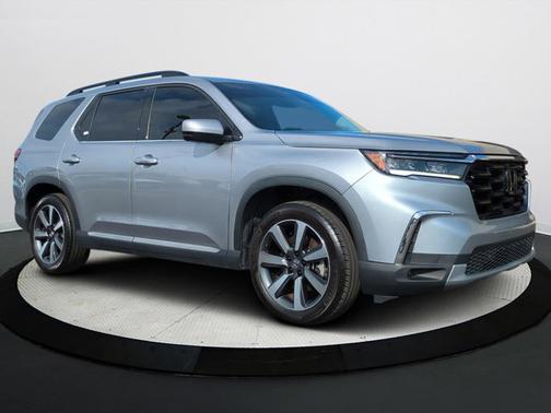 2024 Honda Pilot Touring 8-Passenger
