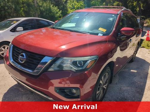 2017 Nissan Pathfinder SL