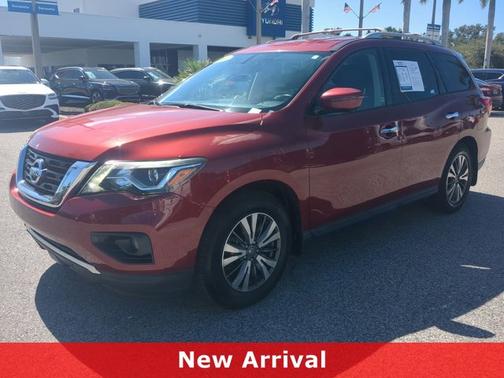 2017 Nissan Pathfinder SL