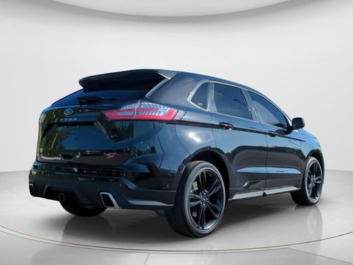 AGATE BLACK METALLIC 2022 Ford Edge ST